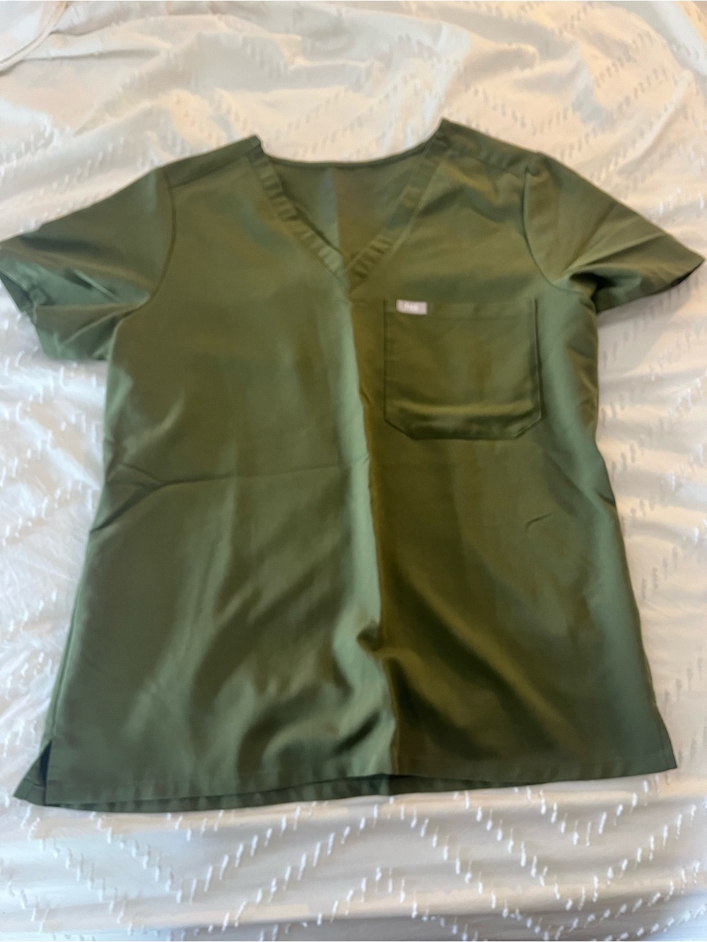 FIGS women’s scrubs set